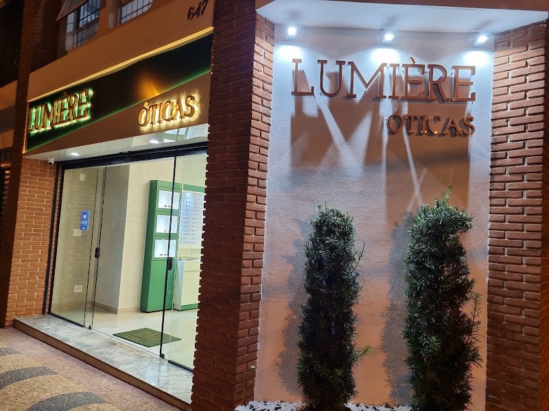 LUMIÉRE ÓTICAS