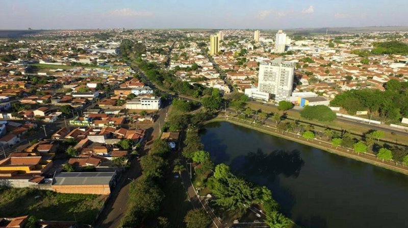 Leme: Desvendando a Riqueza Cultural e Econômica de uma Joia Escondida